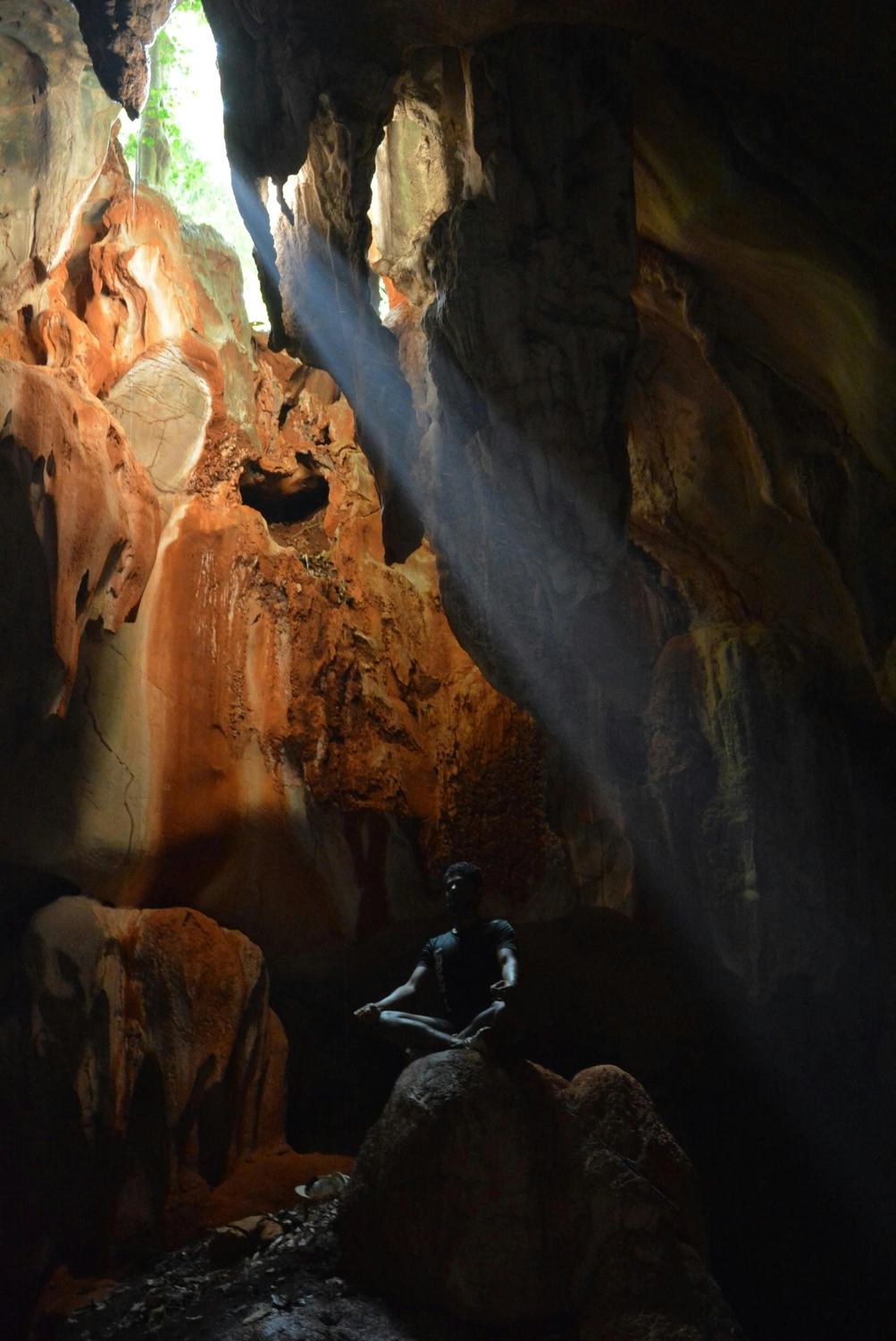 Liveadvice - a limestone cave